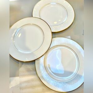“Cardiffe” by Waterford Elegant Fine English China Dinner Plate (3) avail